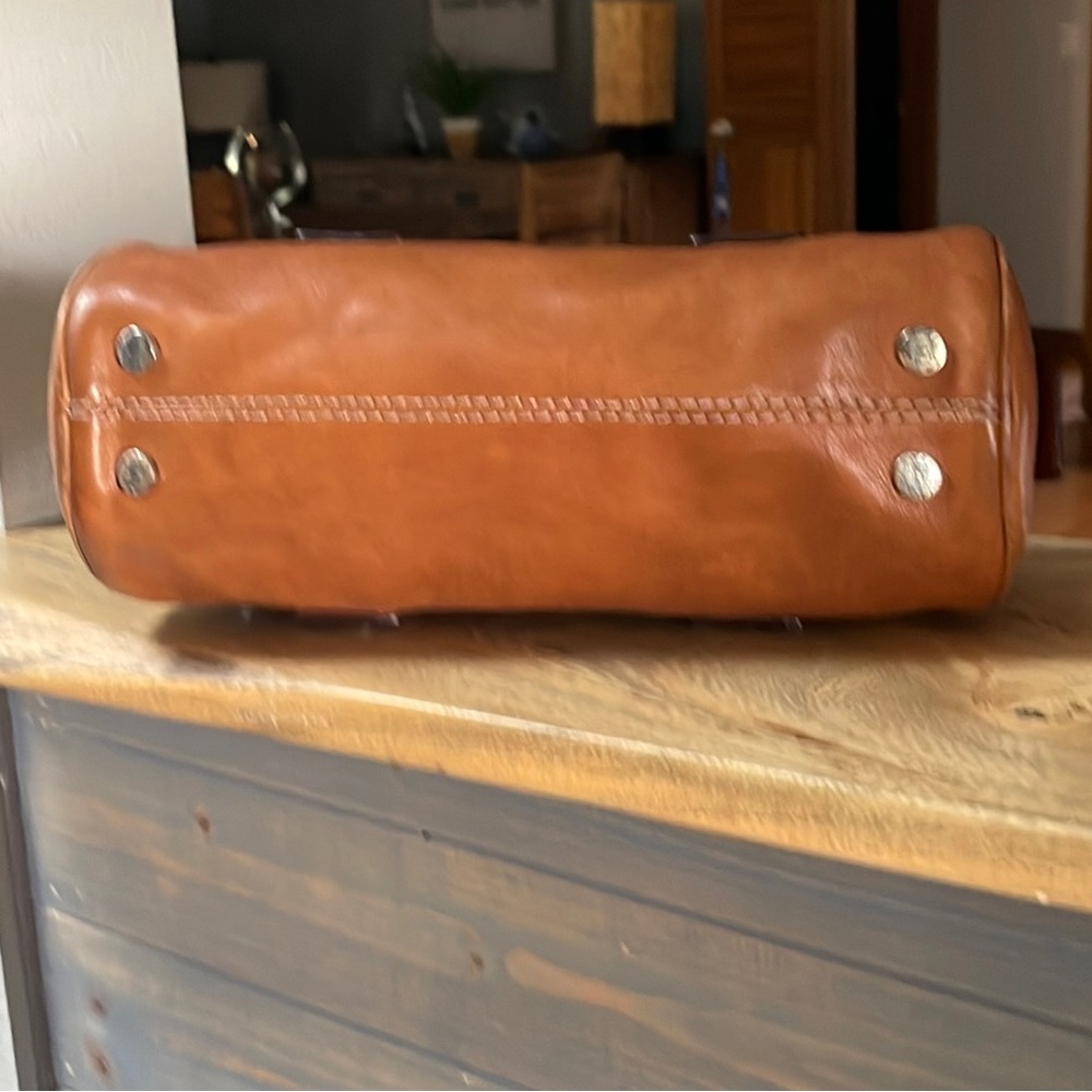Vintage Michael Kors Tan Leather Barrel Satchel - Picture 9 of 15